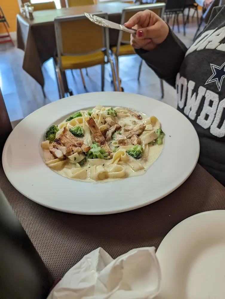Children Alfredo with Broccoli